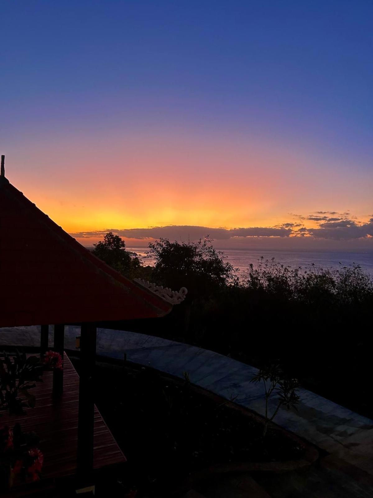 Jukung Dive Resort Bali Penida Batununggul Exterior photo